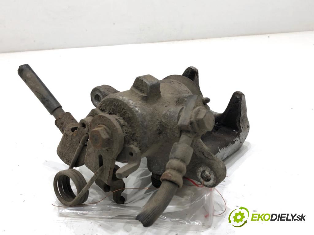 AUDI A4 B6 sedan 2003 125 kW 2.4 2393 Brzdič strmeň pravy zad