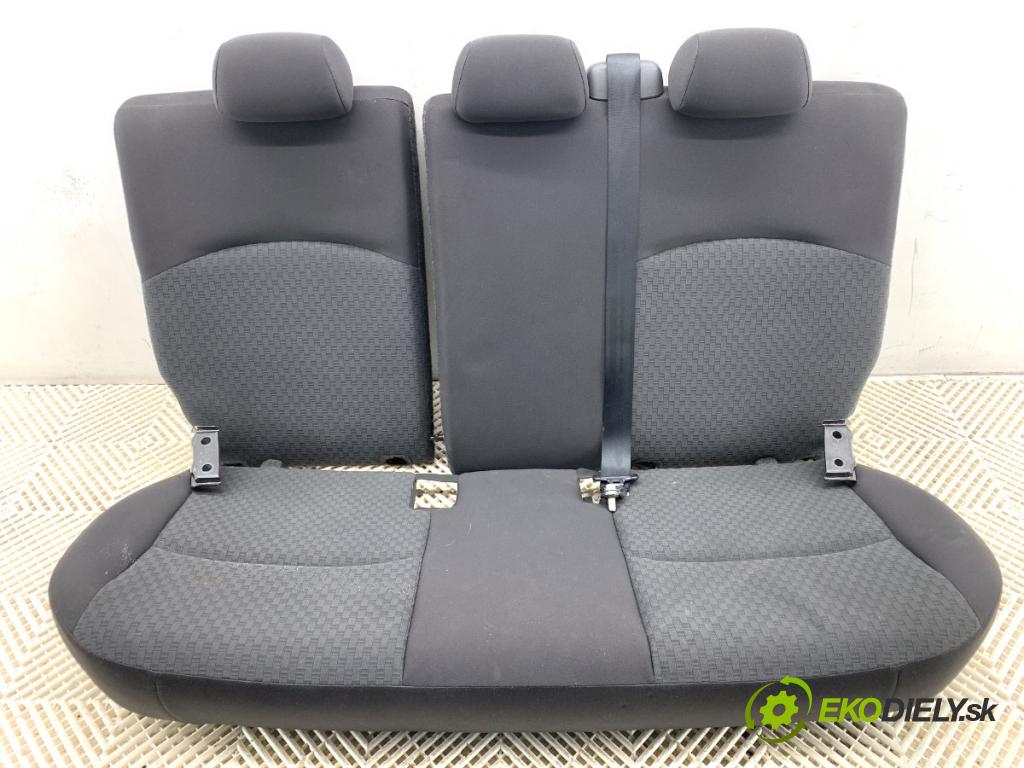 MITSUBISHI MIRAGE / SPACE STAR liftback 2018 52 kW 1.0 (A05A) 999 Sedadlo druhý rad 