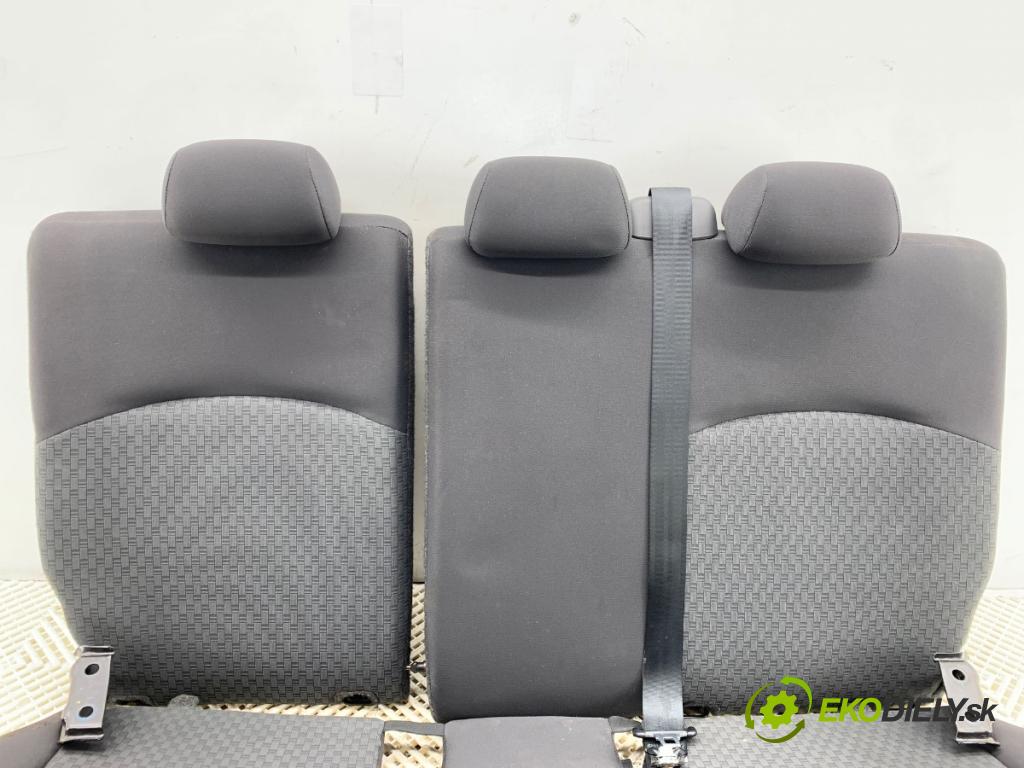 MITSUBISHI MIRAGE / SPACE STAR liftback 2018 52 kW 1.0 (A05A) 999 Sedadlo druhý rad