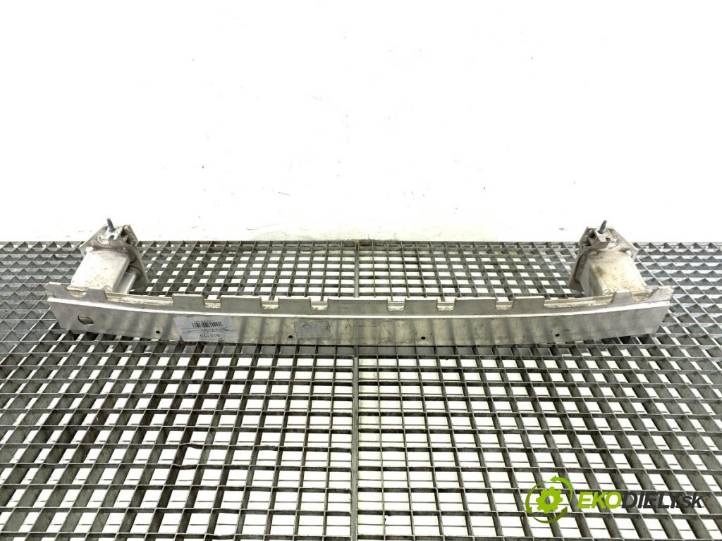 BMW G30 sedan 2021 110 kW 518 d Mild-Hybrid 1995 výztuha nárazníka zadní část 7387334 (Zadní výztuha)