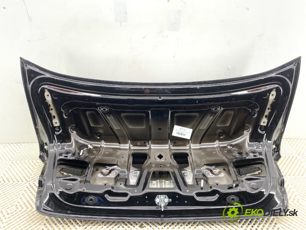BMW G30 sedan 2021 110 kW 518 d Mild-Hybrid 1995 kapota zadní část