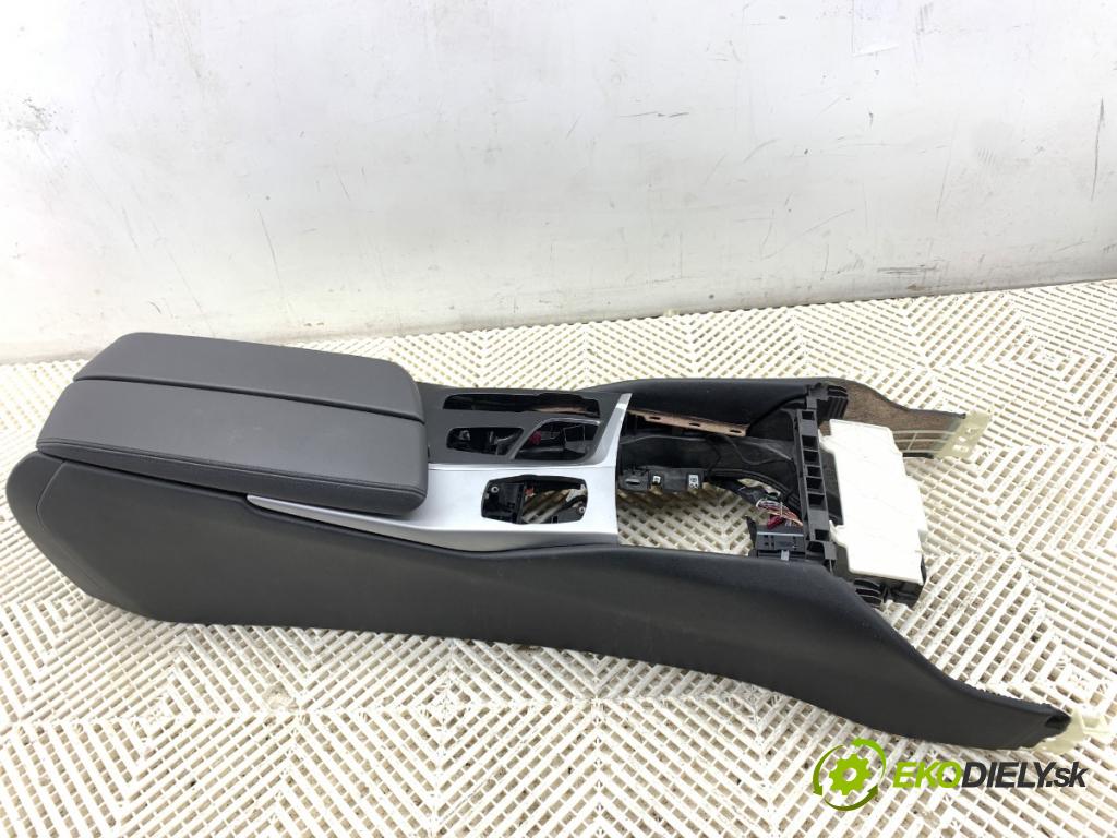 BMW G30 sedan 2021 110 kW 518 d Mild-Hybrid 1995 Tunel středový  (Středový tunel)