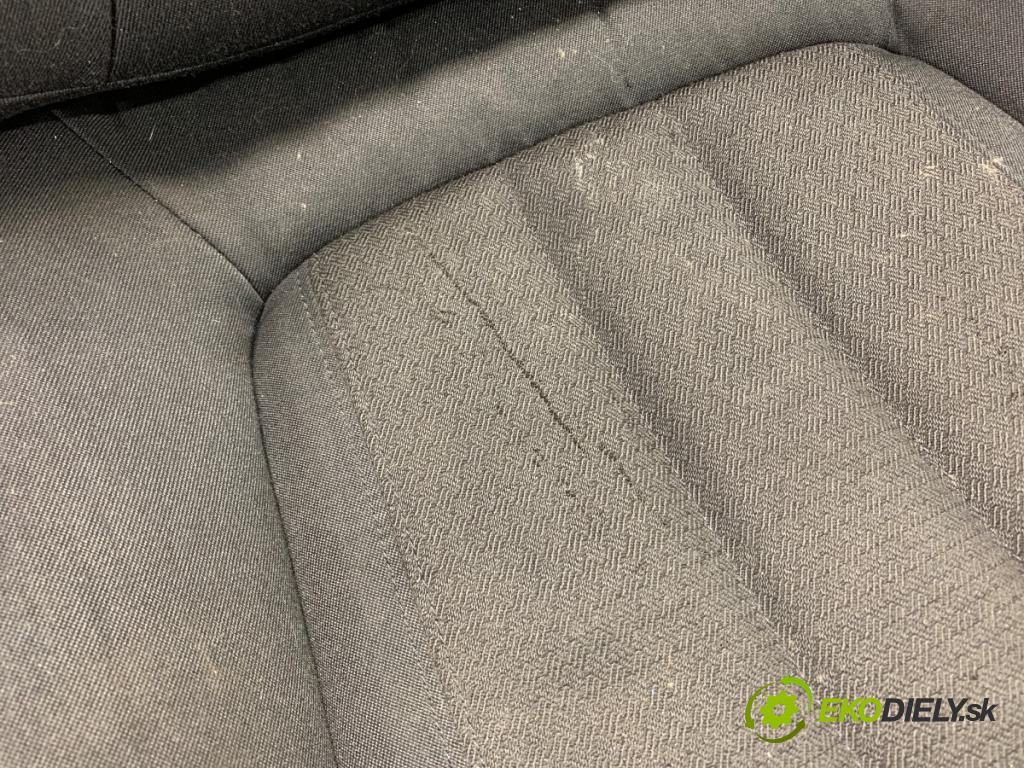 BMW G30 sedan 2021 110 kW 518 d Mild-Hybrid 1995 Sedadlo pravy predný