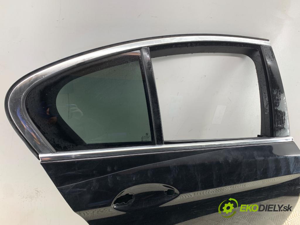 BMW G30 sedan 2021 110 kW 518 d Mild-Hybrid 1995 dveře pravý zadní část 668