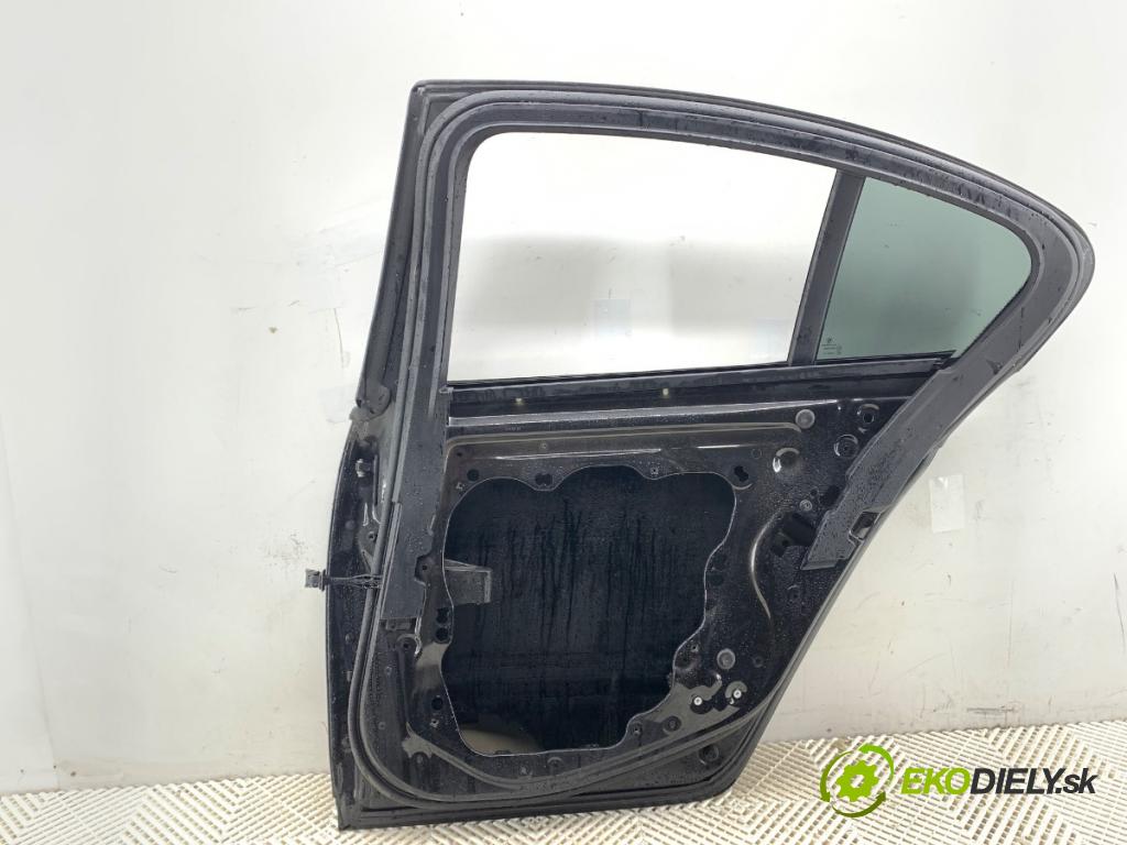 BMW G30 sedan 2021 110 kW 518 d Mild-Hybrid 1995 dveře pravý zadní část 668