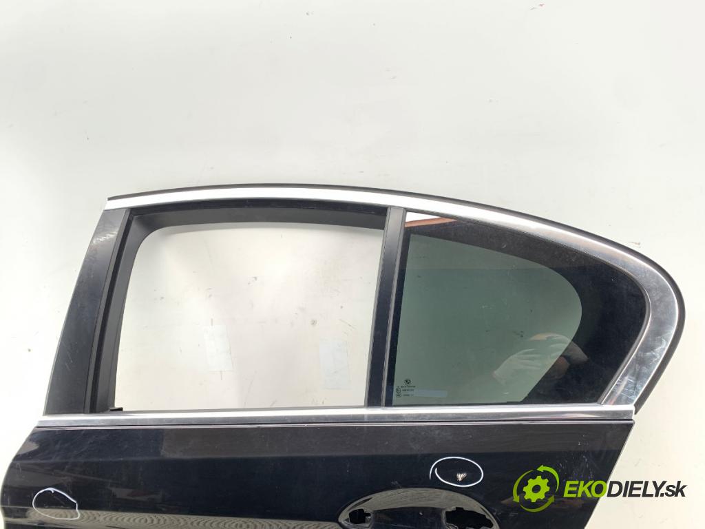 BMW G30 sedan 2021 110 kW 518 d Mild-Hybrid 1995 dveře levý zadní část 668