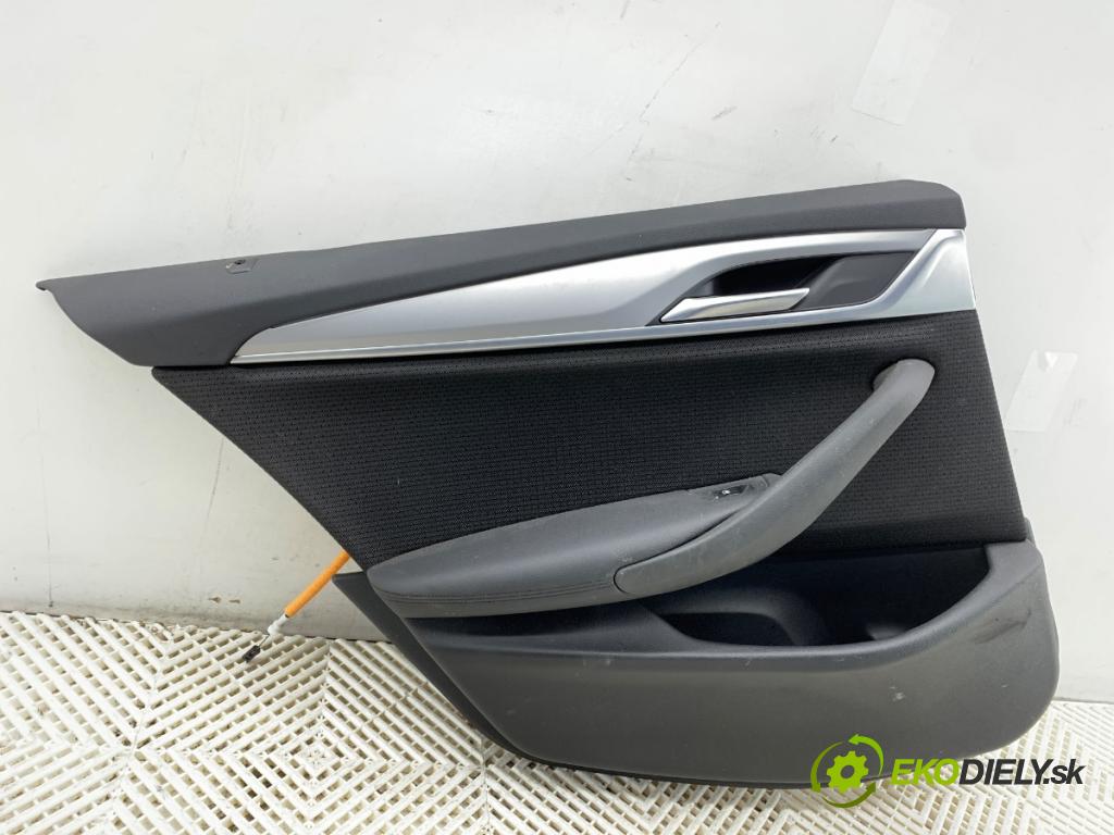 BMW G30 sedan 2021 110 kW 518 d Mild-Hybrid 1995 ča dveře levý zadní část 