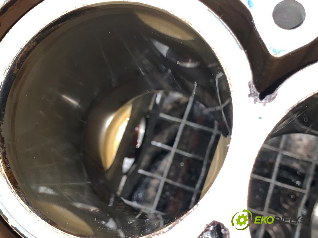 MITSUBISHI MIRAGE / SPACE STAR liftback 2018 52 kW 1.0 (A05A) 999 blok Motor 3A90 (Blok motora)