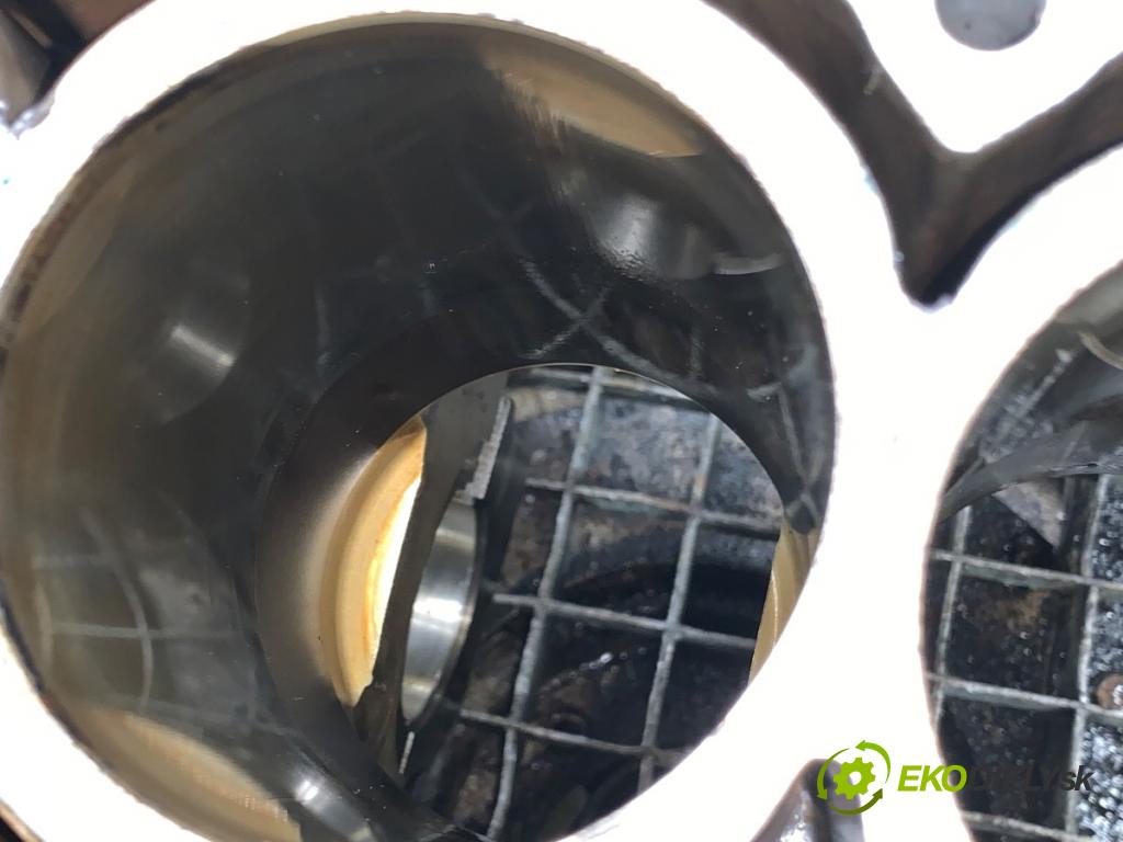 MITSUBISHI MIRAGE / SPACE STAR liftback 2018 52 kW 1.0 (A05A) 999 blok Motor 3A90 (Blok motora)