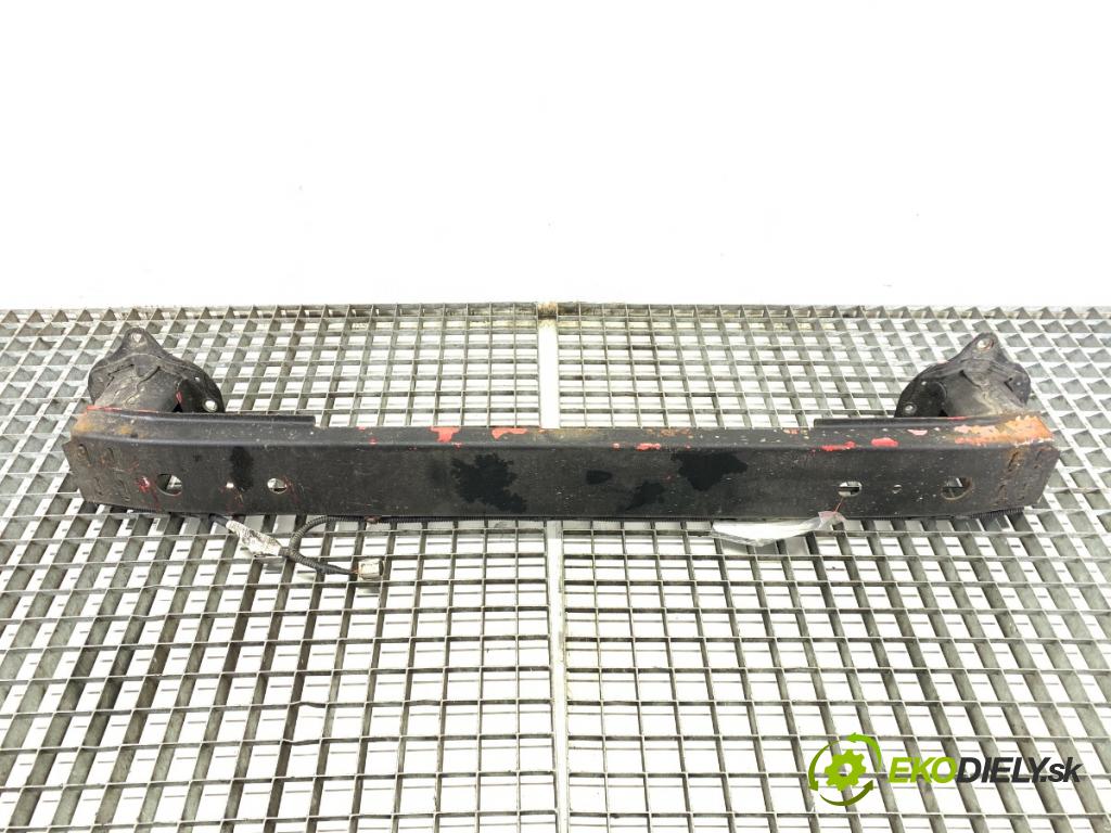 TOYOTA YARIS III liftback 2016 73 kW 1.3 (NSP130_) 1329 výztuha nárazníka zadní část  (Zadní výztuha)