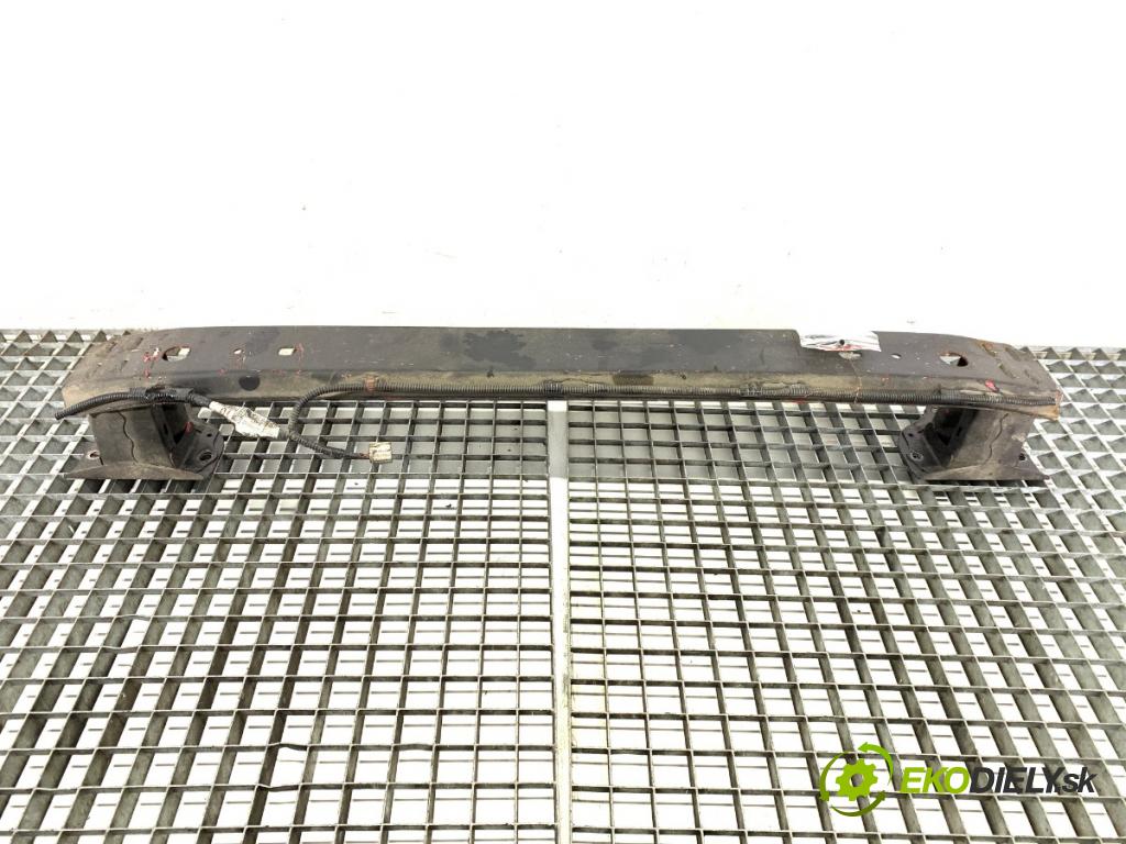 TOYOTA YARIS III liftback 2016 73 kW 1.3 (NSP130_) 1329 Výstuha nárazníka zad  (Výstuha zadná)