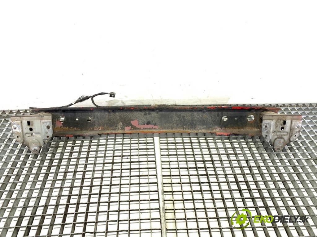 TOYOTA YARIS III liftback 2016 73 kW 1.3 (NSP130_) 1329 Výstuha nárazníka zad  (Výstuha zadná)