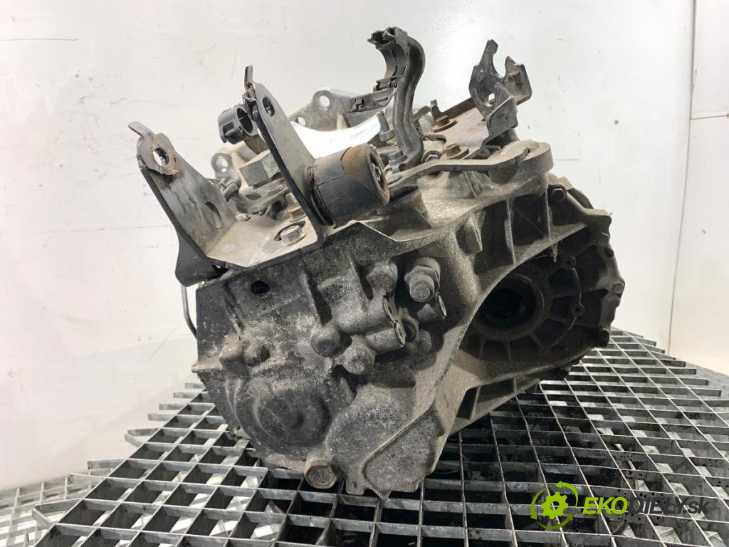 TOYOTA YARIS III liftback 2016 73 kW 1.3 (NSP130_) 1329 Prevodovka  (Prevodovka)