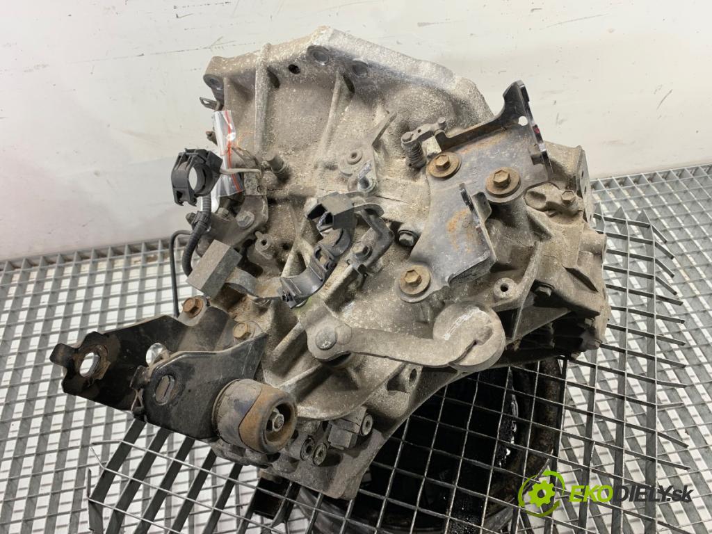 TOYOTA YARIS III liftback 2016 73 kW 1.3 (NSP130_) 1329 Prevodovka  (Prevodovka)