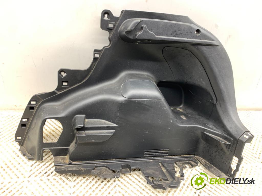 TOYOTA YARIS III liftback 2016 73 kW 1.3 (NSP130_) 1329 ča kufra pravý 64730-0D260