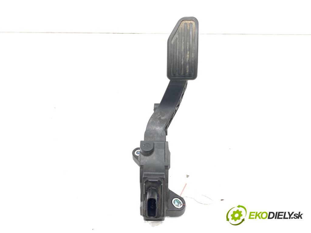 TOYOTA YARIS III liftback 2016 73 kW 1.3 (NSP130_) 1329 Potenciometer plynu 78110-0D110 (Potenciometer plynového pedálu)