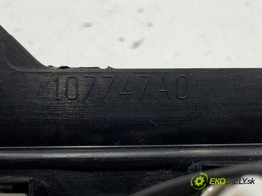 TOYOTA YARIS III liftback 2016 73 kW 1.3 (NSP130_) 1329 Panel ovládania kúrenia 55406-0D390 (Prepínacie páčky pod volantom)