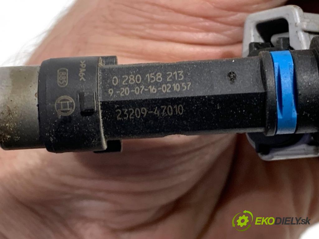 TOYOTA YARIS III liftback 2016 73 kW 1.3 (NSP130_) 1329 Lišta vstrekovacia 23209-47010 (Vstrekovacia lišta)