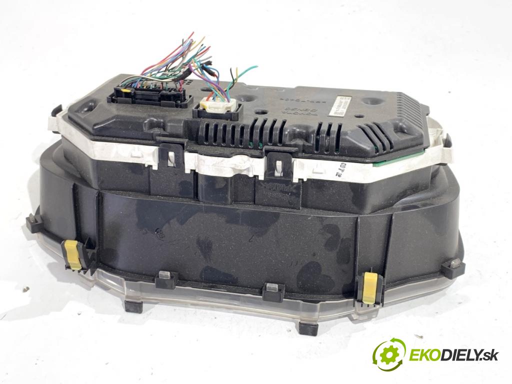 TOYOTA YARIS III liftback 2016 73 kW 1.3 (NSP130_) 1329 Prístrojovka 83800-0U270 (Prístrojová doska)