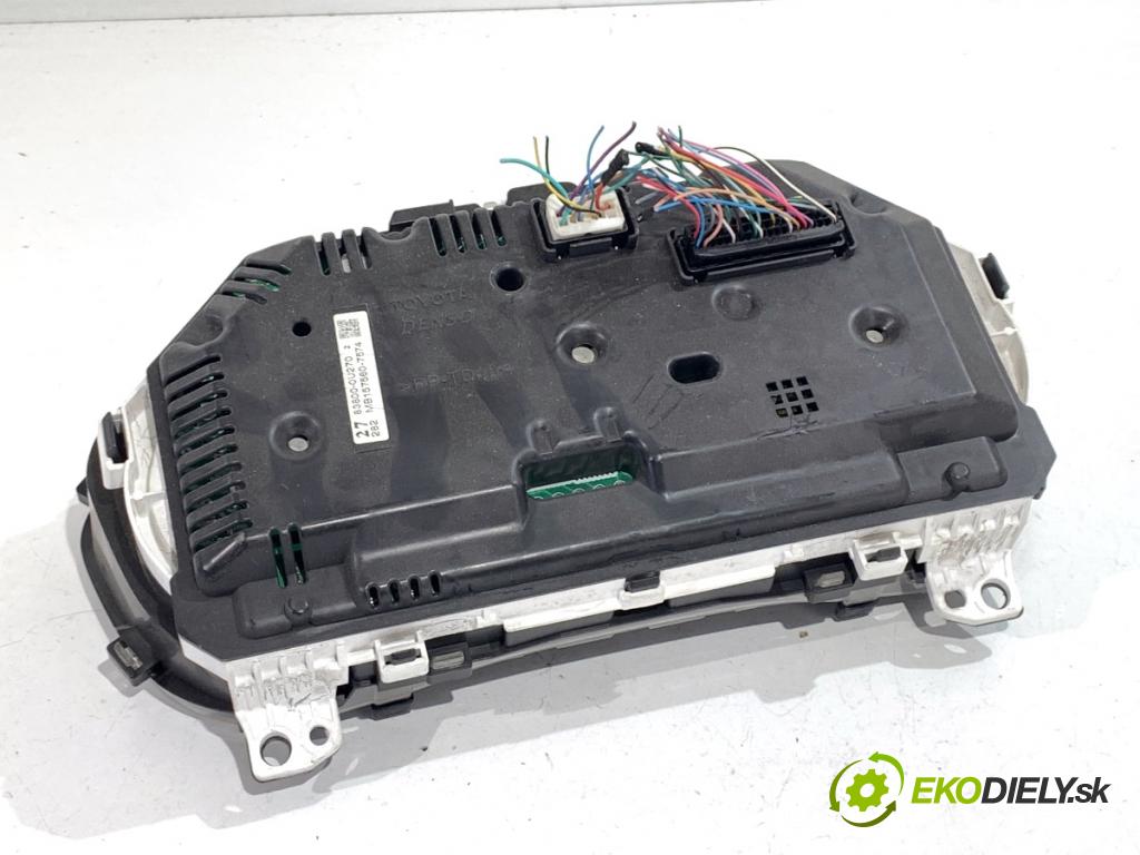 TOYOTA YARIS III liftback 2016 73 kW 1.3 (NSP130_) 1329 Prístrojovka 83800-0U270 (Prístrojová doska)