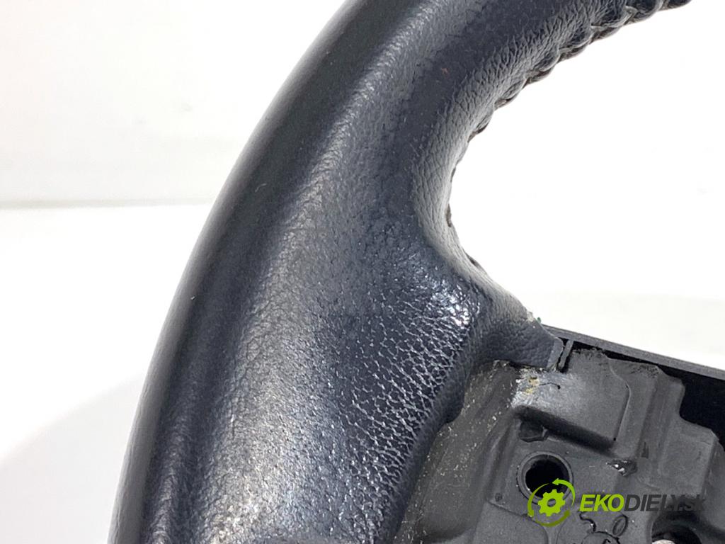 TOYOTA YARIS III liftback 2016 73 kW 1.3 (NSP130_) 1329 Volant 45100-0D490 (Volant)