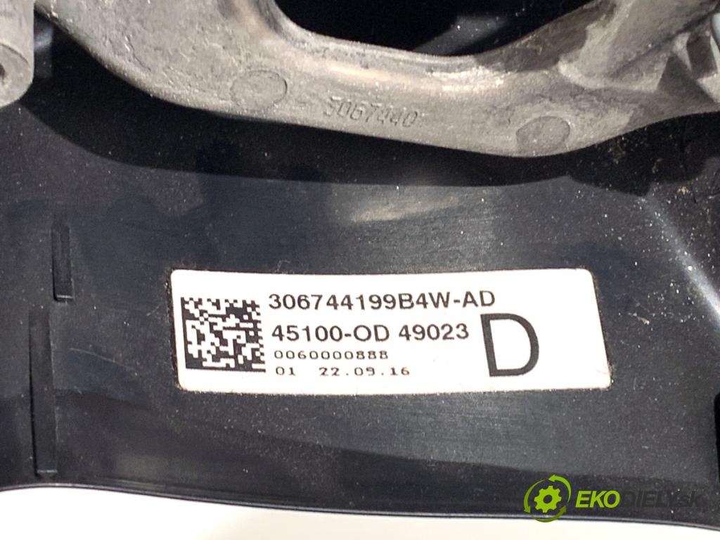 TOYOTA YARIS III liftback 2016 73 kW 1.3 (NSP130_) 1329 Volant 45100-0D490 (Volant)