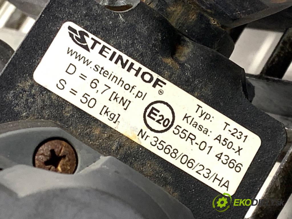 TOYOTA YARIS III liftback 2016 73 kW 1.3 (NSP130_) 1329 Hák tažné zařízení  (Tažné zařízení)