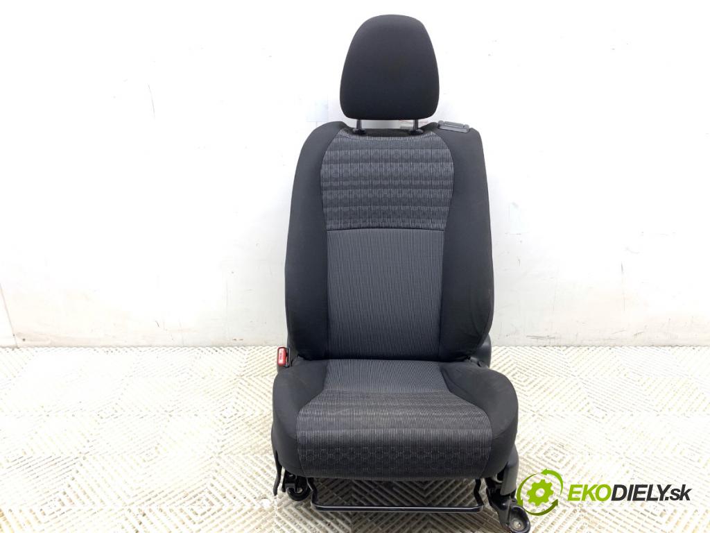 TOYOTA YARIS III liftback 2016 73 kW 1.3 (NSP130_) 1329 Sedadlo ľavy predný 