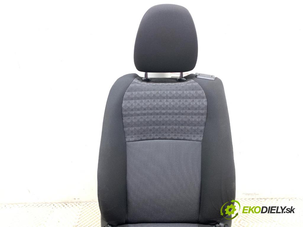 TOYOTA YARIS III liftback 2016 73 kW 1.3 (NSP130_) 1329 Sedadlo ľavy predný