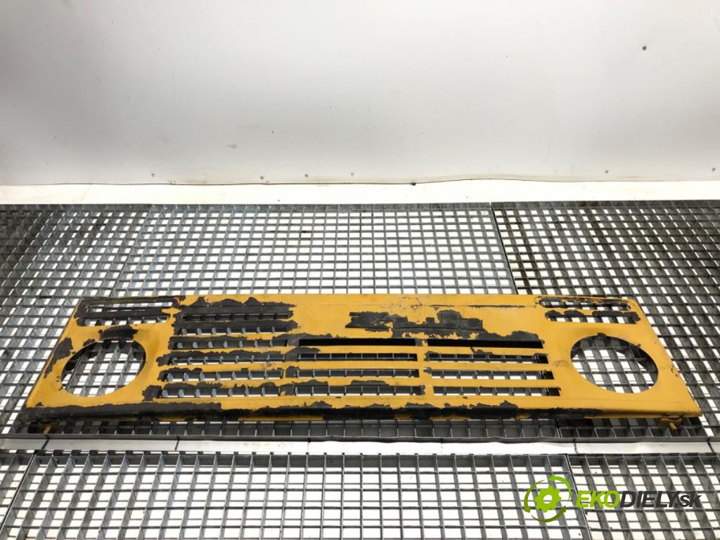 FSC   1985 51 kW 2.1 B 2120 mřížka maska  (Přední mřížka (maska chladiče))