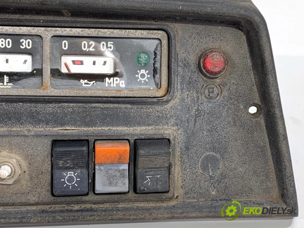 FSC 1985 51 kW 2.1 B 2120 Prístrojovka (Prístrojová doska)