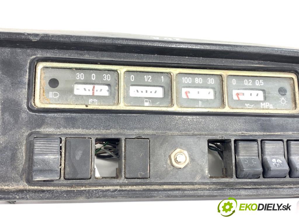 FSC   1996 51 kW 2.1 B 2120 Prístrojovka
