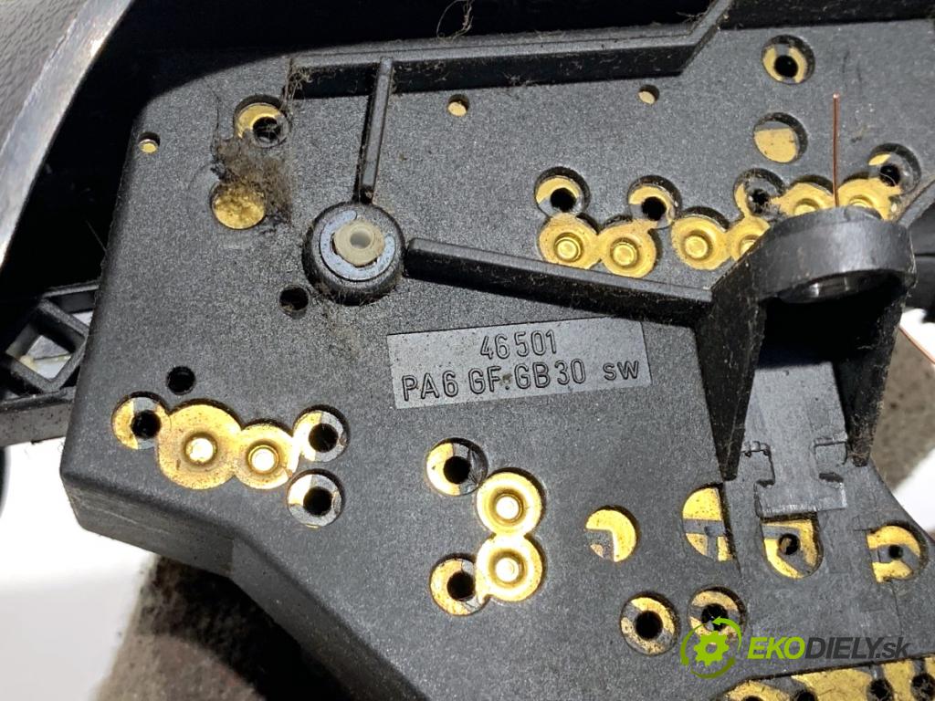 VW LT 28 35 Autobus 1997 55 kW 2.5 SDI 2461 Prepínač kombinovaný  (Prepínacie páčky pod volantom)