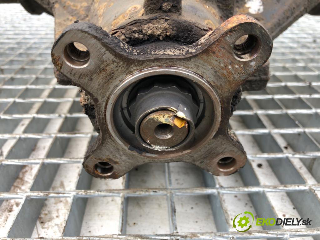 VW LT 28 35 Autobus 1997 55 kW 2.5 SDI 2461 Most diferenciál zadní část