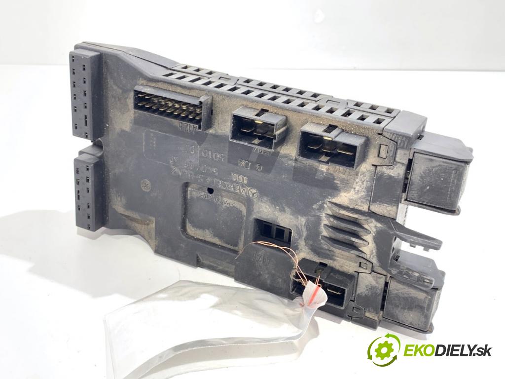 VW LT 28 35 Autobus 1997 55 kW 2.5 SDI 2461 Skrinka poistková 0005400650 (Poistková skrinka)