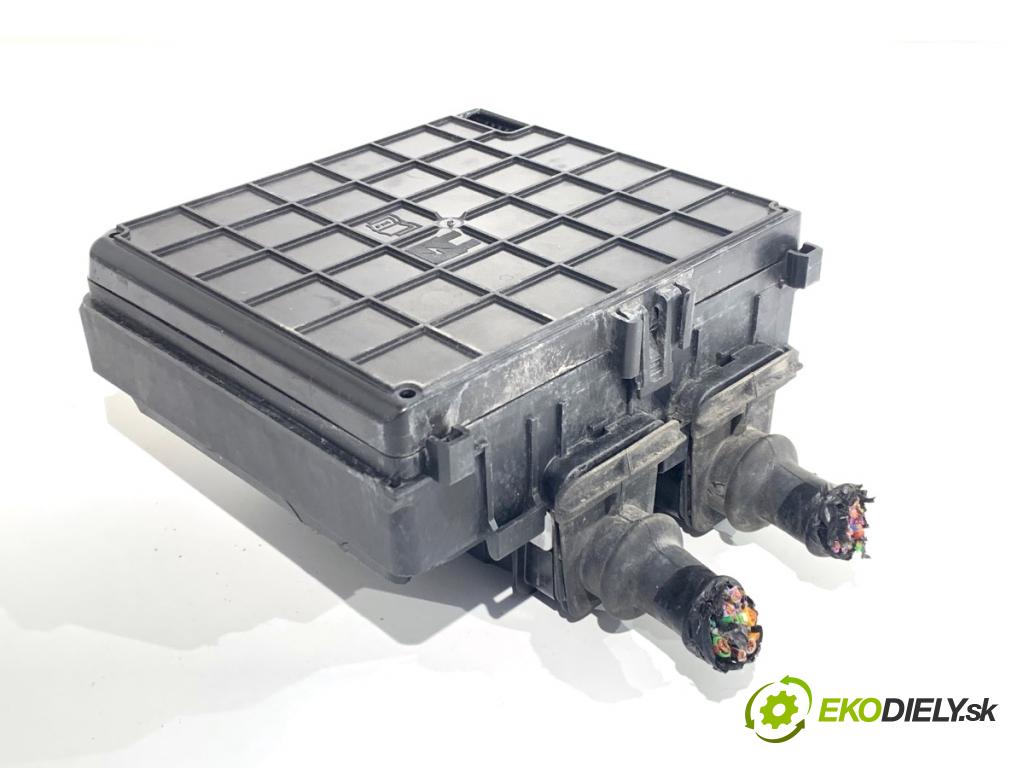 FORD FOCUS IV Kombi 2019 110 kW 1.5 EcoBoost 1496 skříňka poistková JX6T-14D068-BD (Pojistková skříňka)