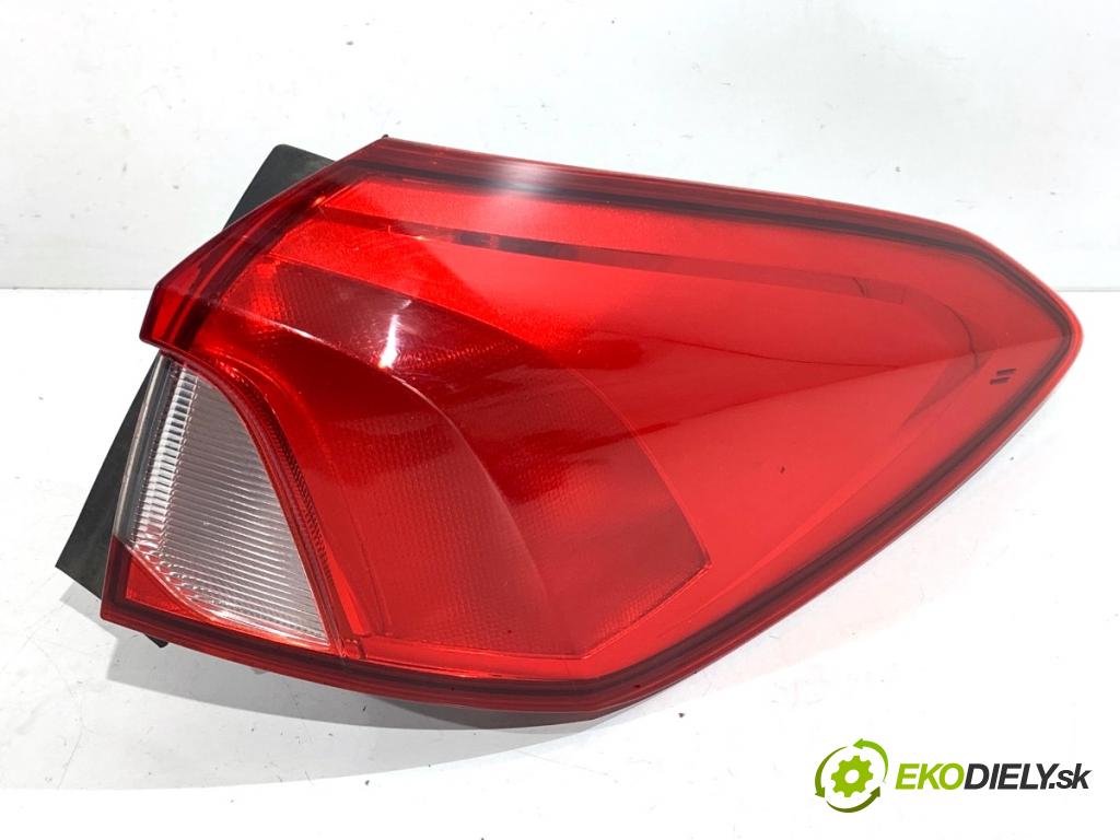 FORD FOCUS IV Kombi 2019 110 kW 1.5 EcoBoost 1496 Svetlo pravy zad JX7B-13404-ED