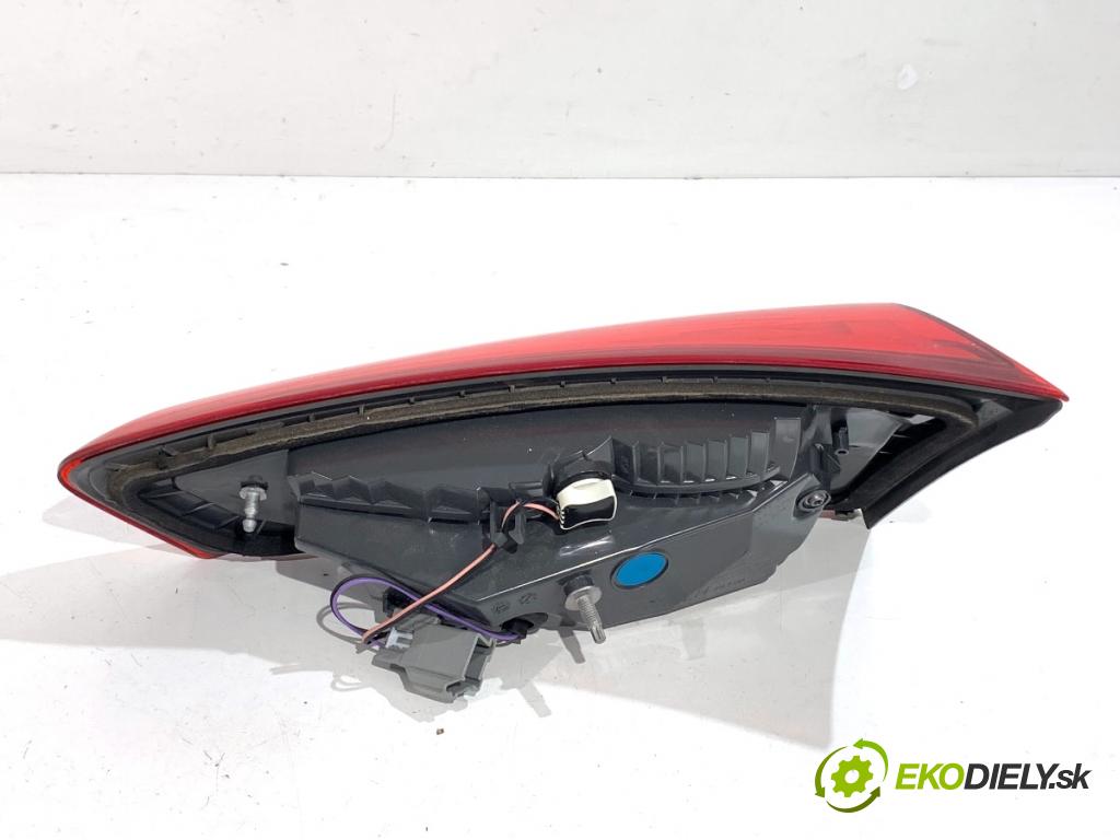 FORD FOCUS IV Kombi 2019 110 kW 1.5 EcoBoost 1496 Svetlo zad ľavá strana vnútorná JX7B-13A603-EC (Kľučka dverí ostatné)