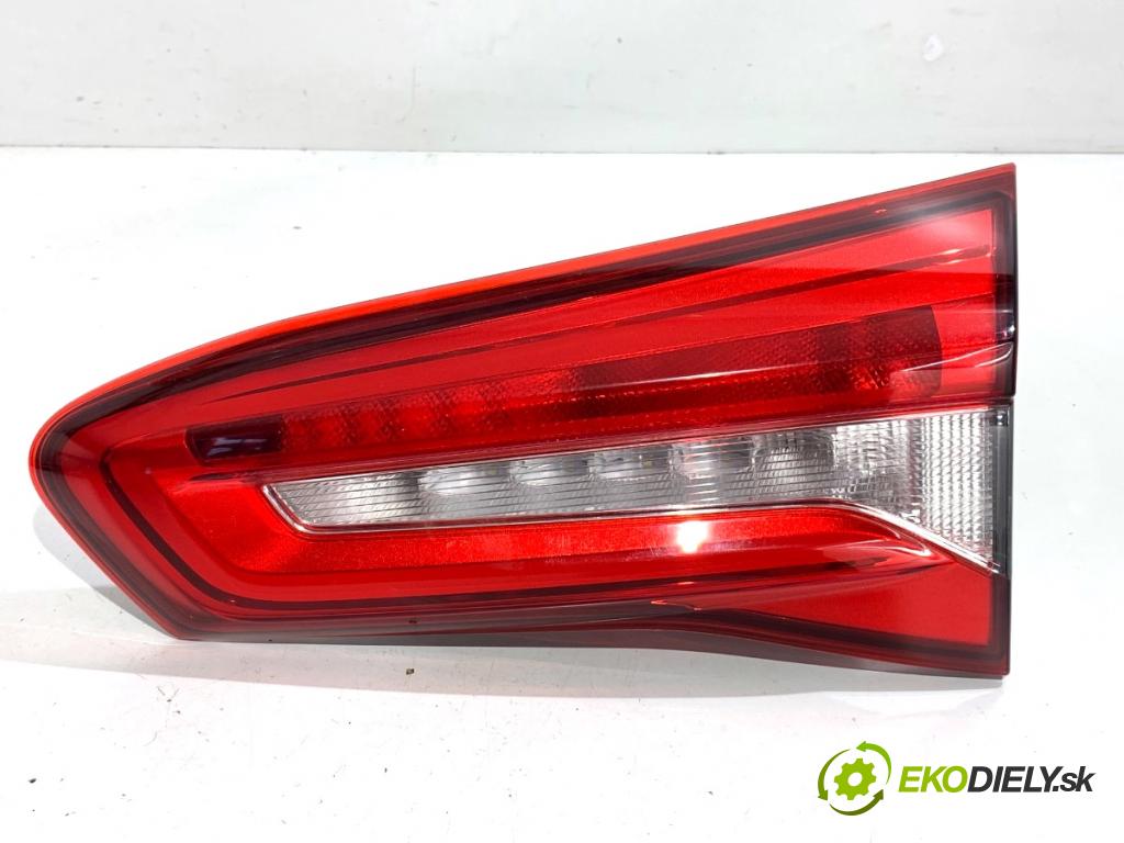 FORD FOCUS IV Kombi 2019 110 kW 1.5 EcoBoost 1496 Svetlo zad pravá vnútorná JX7B-13A602-EC (Kľučka dverí ostatné)