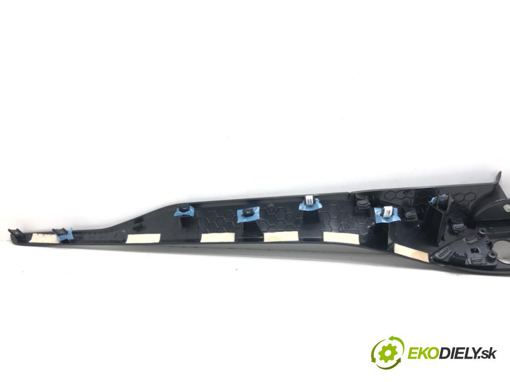 FORD FOCUS IV Kombi 2019 110 kW 1.5 EcoBoost 1496 lišta kryt JX7B-A045H93 (Lišta)