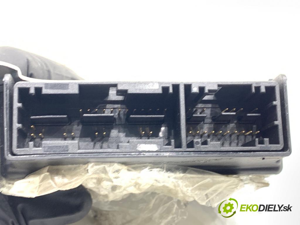 PEUGEOT PARTNER IV Nadwozie pełne/minivan 2020 75 kW 1.5 BlueHDi 100 1499 senzor airbag 9823741280 (Snímač)