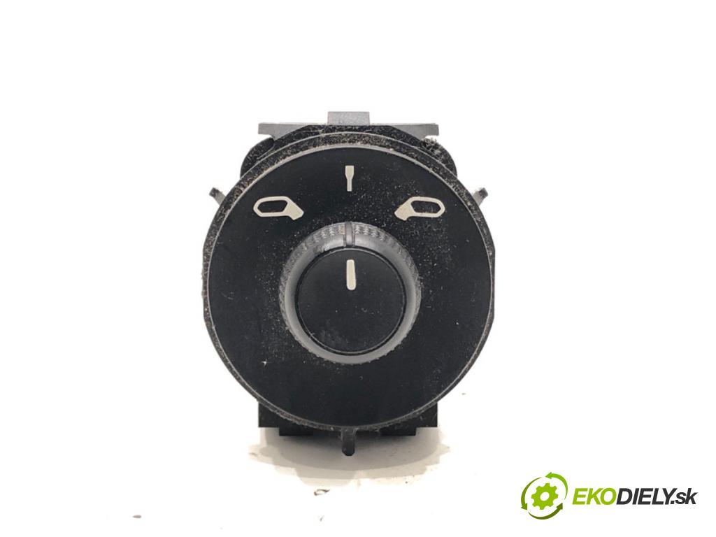 PEUGEOT PARTNER IV Nadwozie pełne/minivan 2020 75 kW 1.5 BlueHDi 100 1499 Prepínač nastavenia spätných zrkadiel 96673722ZD (Prepínacie páčky pod volantom)