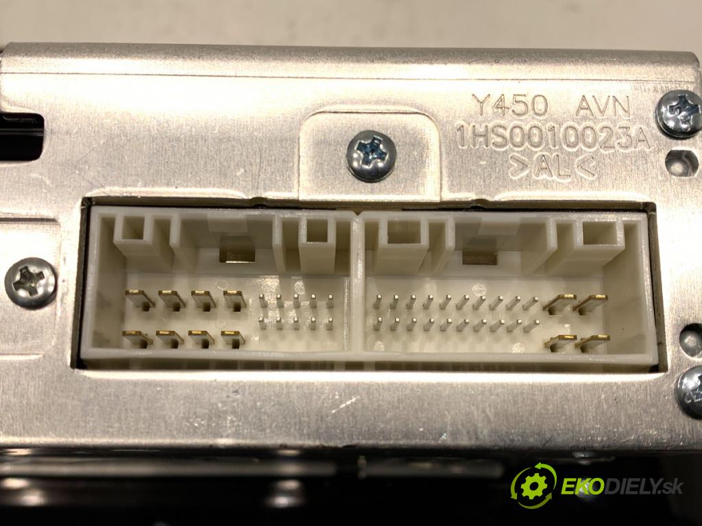 SSANGYONG TORRES  2023 120 kW 1.5 GDI AWD   (1497 ccm / 120 kW / 163 KM) 1497 RADIO Navigácia 89200-41000 (Audio zariadenie)