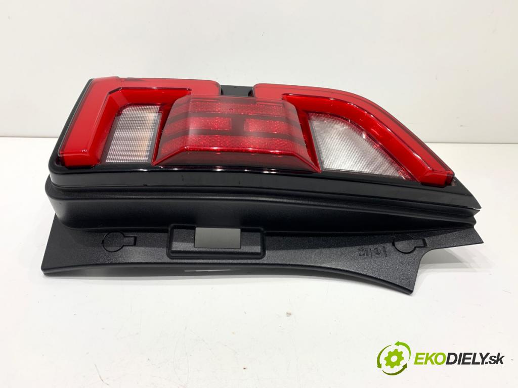 SSANGYONG TORRES  2023 120 kW 1.5 GDI AWD   (1497 ccm / 120 kW / 163 KM) 1497 světlo pravý zadní část 83602-41000