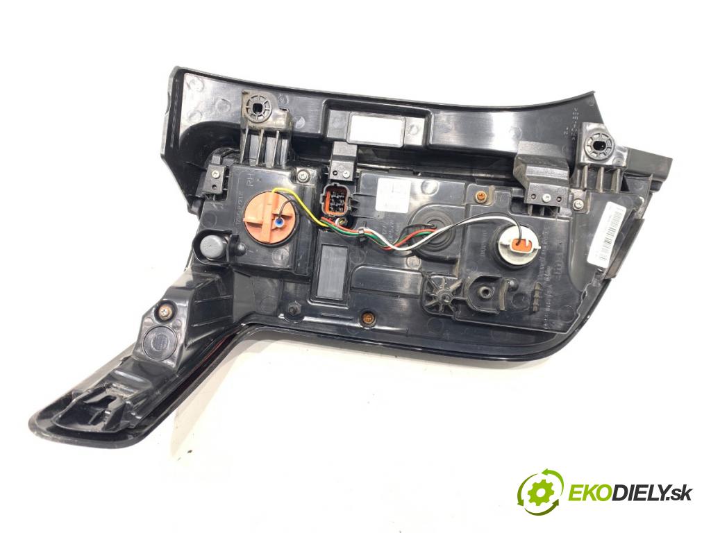 SSANGYONG TORRES  2023 120 kW 1.5 GDI AWD   (1497 ccm / 120 kW / 163 KM) 1497 světlo pravý zadní část 83602-41000