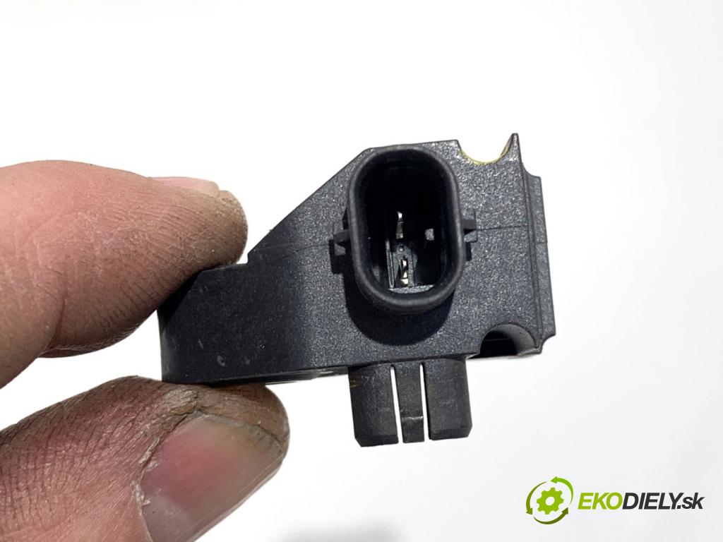 SSANGYONG TORRES  2023 120 kW 1.5 GDI AWD   (1497 ccm / 120 kW / 163 KM) 1497 snímač nárazu 86270-41000 (Snímač nárazu)