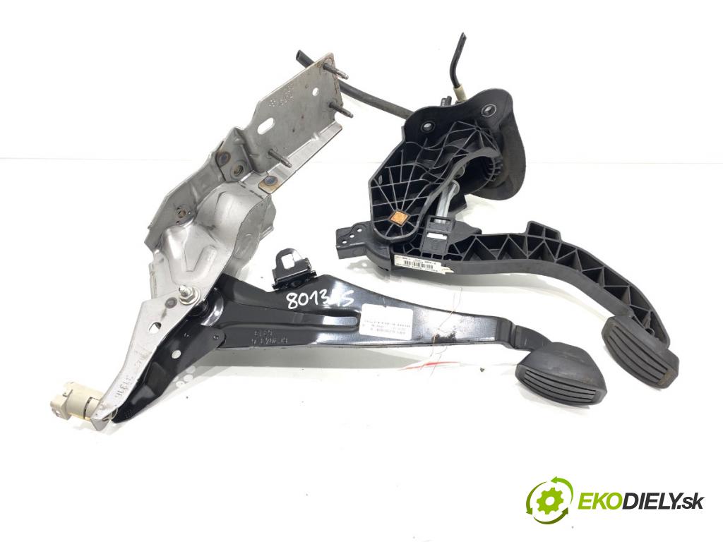 PEUGEOT 308 II liftback 2016 96 kW 1.2 THP 130 1199 PEDÁL: 9676728880 (Potenciometer plynového pedálu)