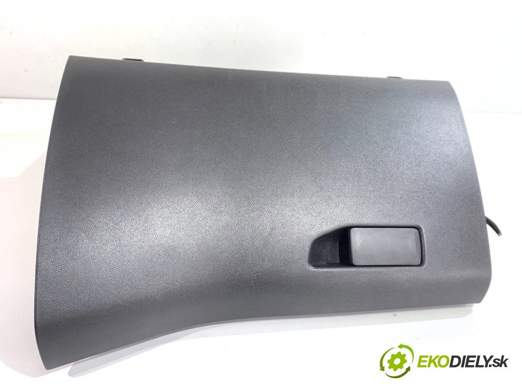 PEUGEOT 308 II liftback 2016 96 kW 1.2 THP 130 1199 Priehradka, kastlík spolujazdca  (Priehradka (kastlík))