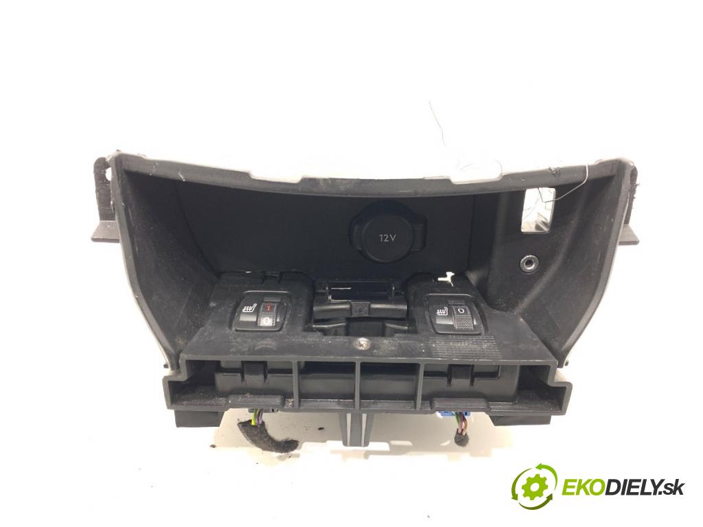 PEUGEOT 308 II liftback 2016 96 kW 1.2 THP 130 1199 Prepínač ohrievania, vyhrievania sedačky 
