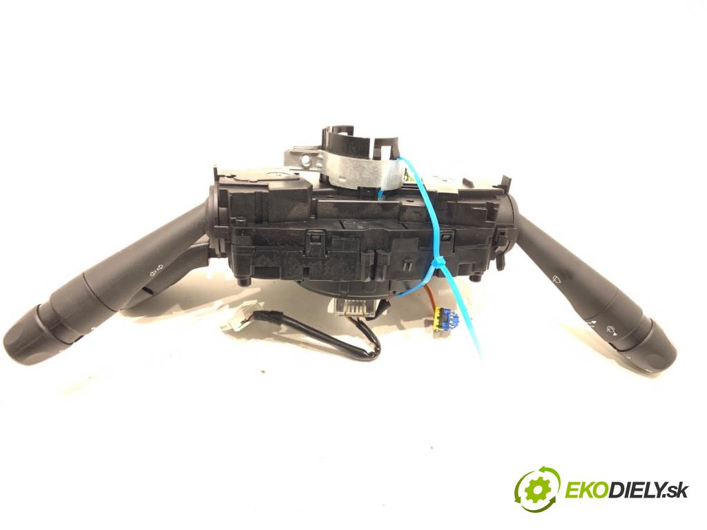 PEUGEOT 308 II liftback 2016 96 kW 1.2 THP 130 1199 Prepínač kombinovaný 98035106ZD (Prepínacie páčky pod volantom)